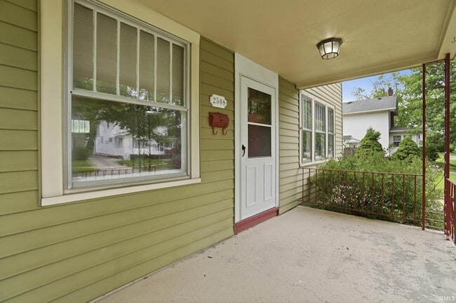 Photo - 2508 Woodward Ave