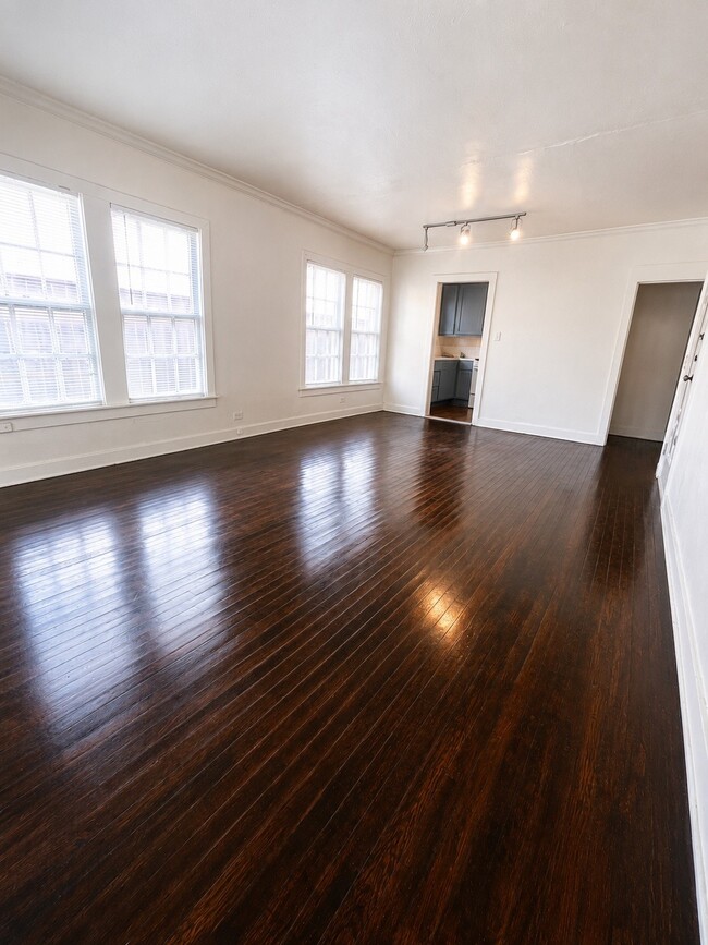 Building Photo - 1905 Colquitt St Unit 1