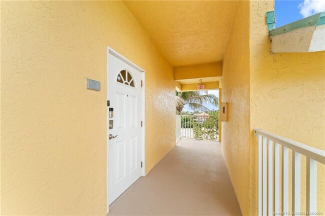 Photo - 1550 S Ocean Dr Unit A3