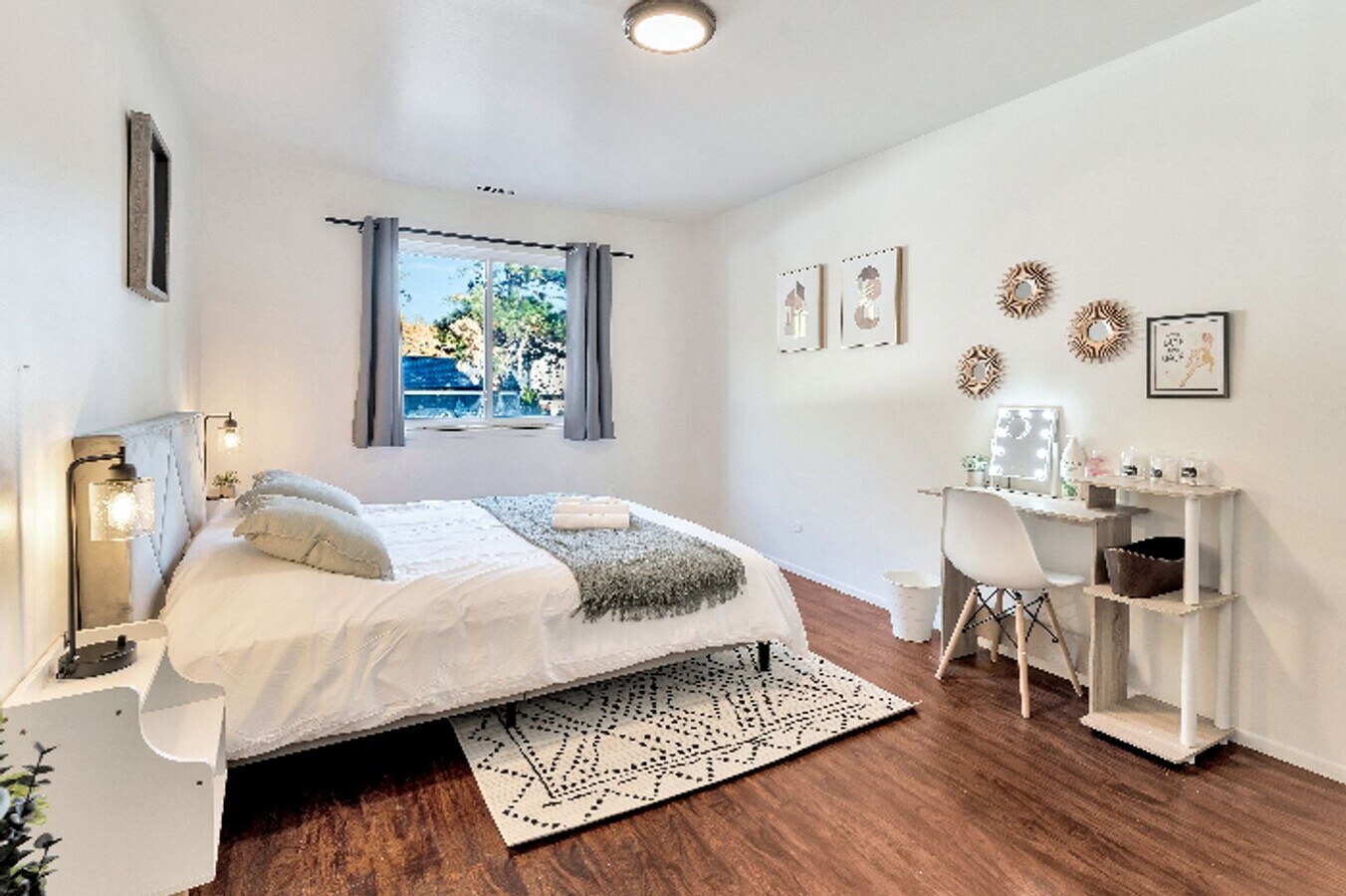 Photo - MARGO MANOR-1250 Unit 1