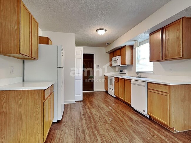 Photo - 4945 Hopewood Ln