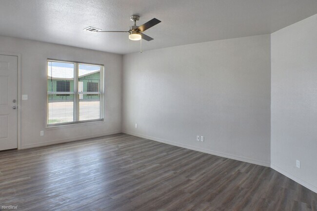 Photo - 2 br, 2 bath Triplex - 606 Ashland Avenue B