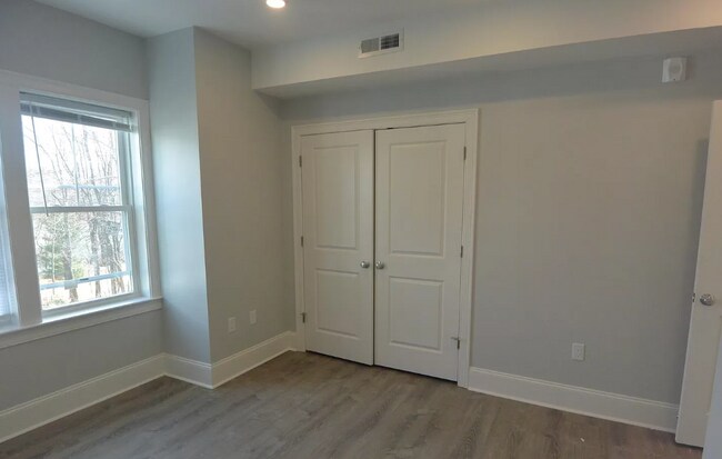 Photo - 110 Kenrick St