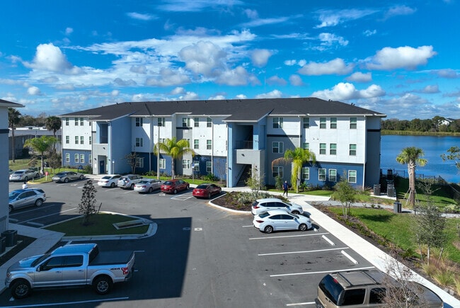 Fotografía del edificio - Ekos at Lake Shadow