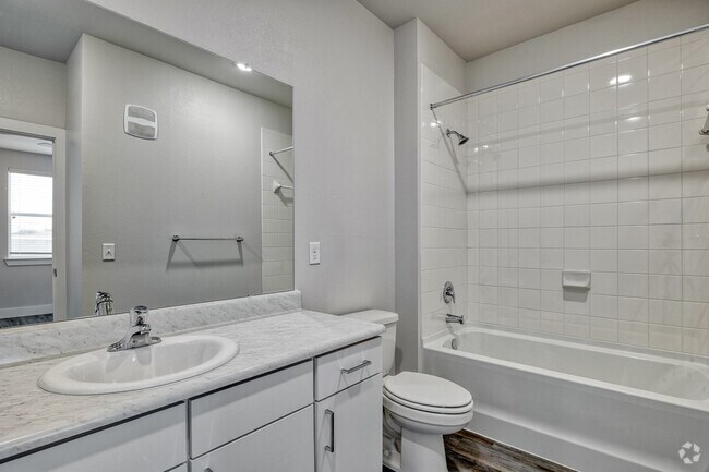 2HAB,2BA - 917 ft²