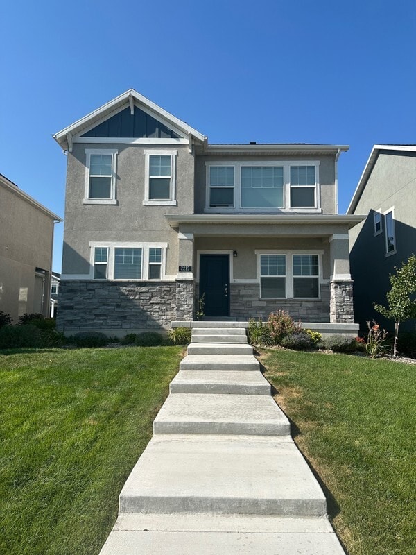 Building Photo - 2215 W Bluebird Dr