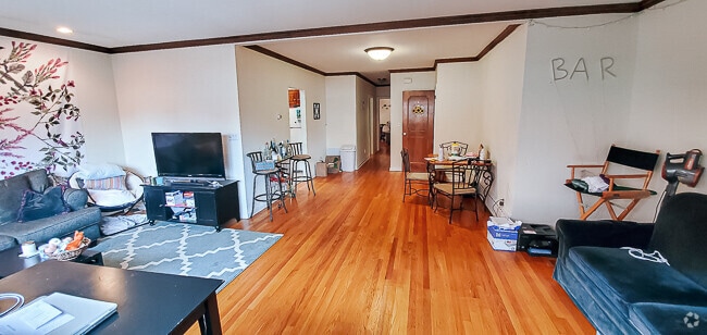 Building Photo - 303 Willow Ave Rental