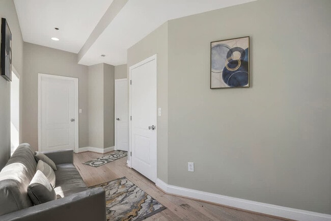 Photo - 45 Rhode Island Ave NE Unidad ID1388281P