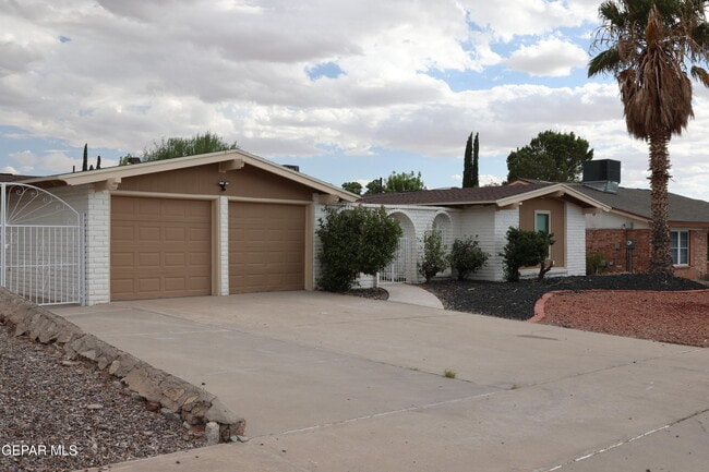 Photo - 6704 La Cadena Dr