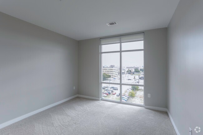 2BR, 2BA - 1,169 SF