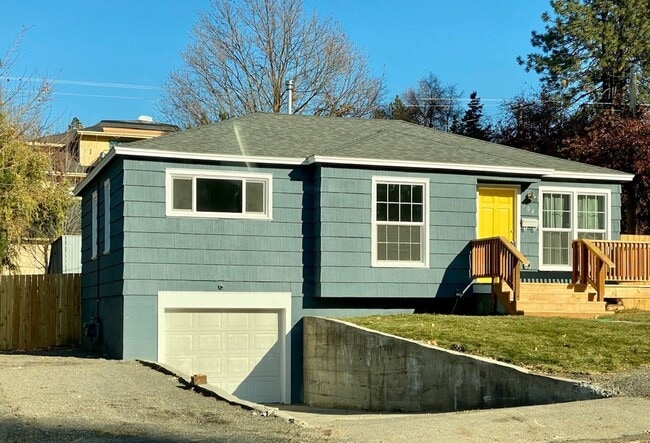 Building Photo - New on the Market! Rental
