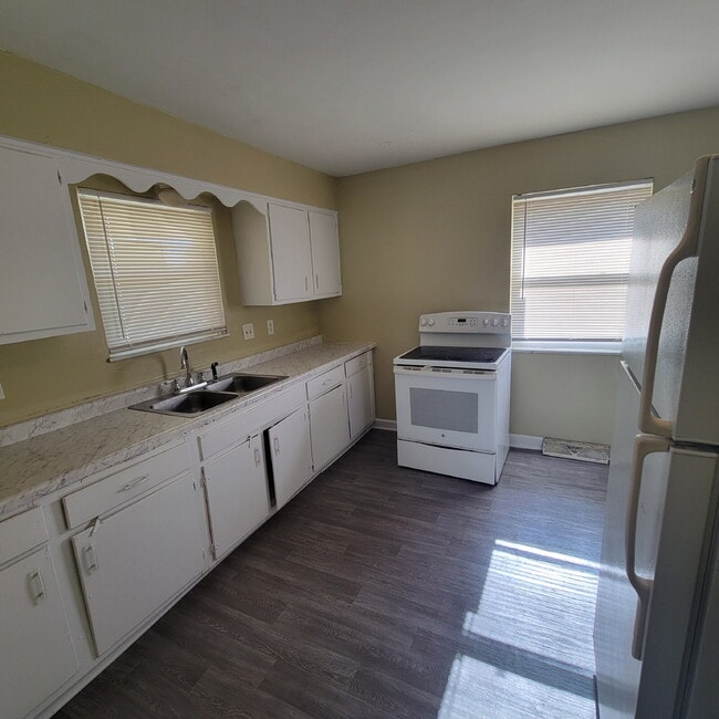 Photo - Eastside 2 Bedroom