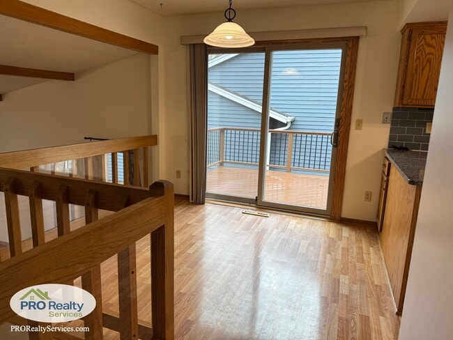 Photo - 3 Bedroom Home in Shoreview