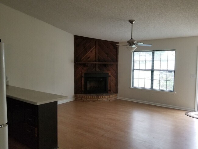 Photo - B3986 Unit B3986