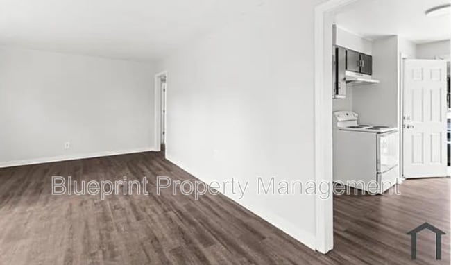 Photo - 3120 24th St N