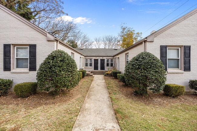 Photo - 300 Chamberlain St Unidad B