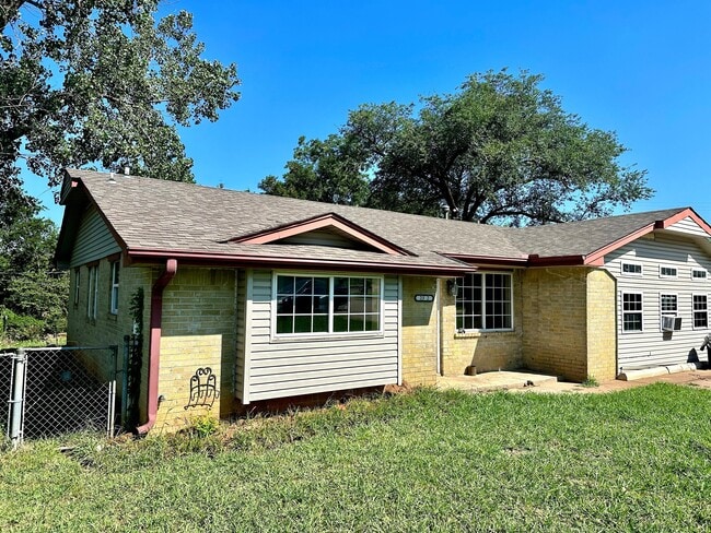 Photo - 2312 N Tucker Ave