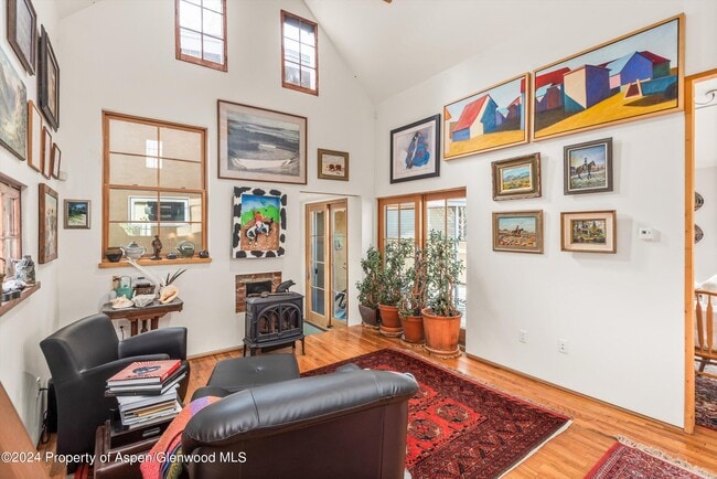 Photo - 308 Park Ave