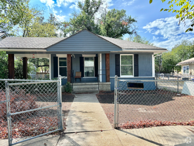 Building Photo - 528 N 31st St Rental