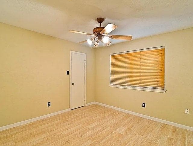 Photo - 4920 Aventura Blvd