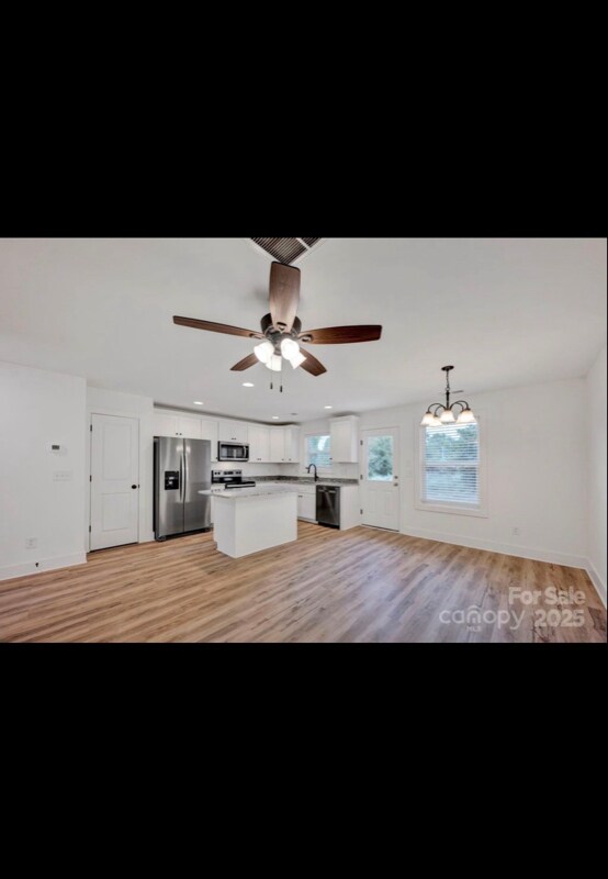 Photo - 2812 S Ridge Ave