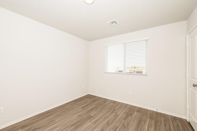 Photo - 1810 Dogwood Dr