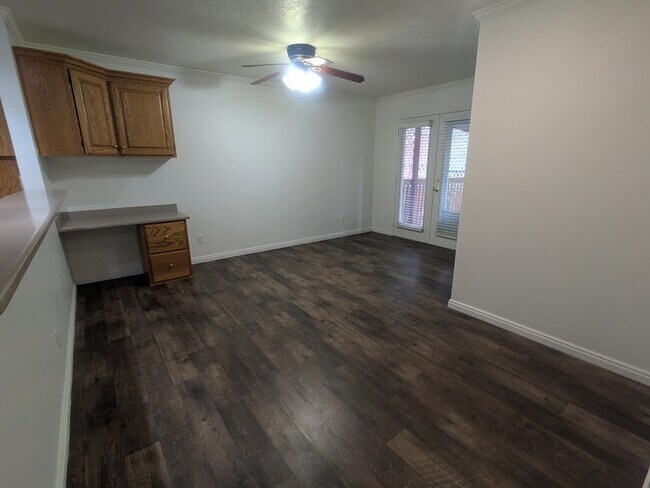 564 S Goosenest Dr