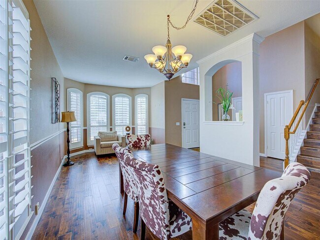 Photo - 2203 Kerr Trail