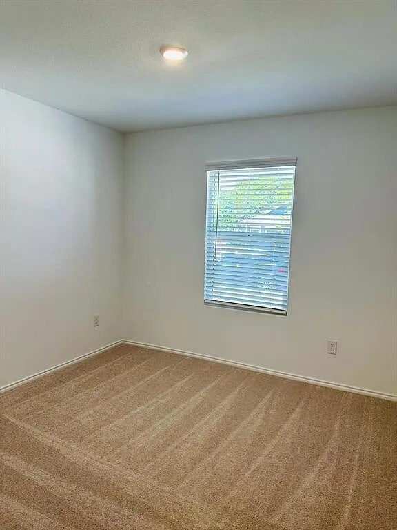 Photo - 1728 Round House Ln