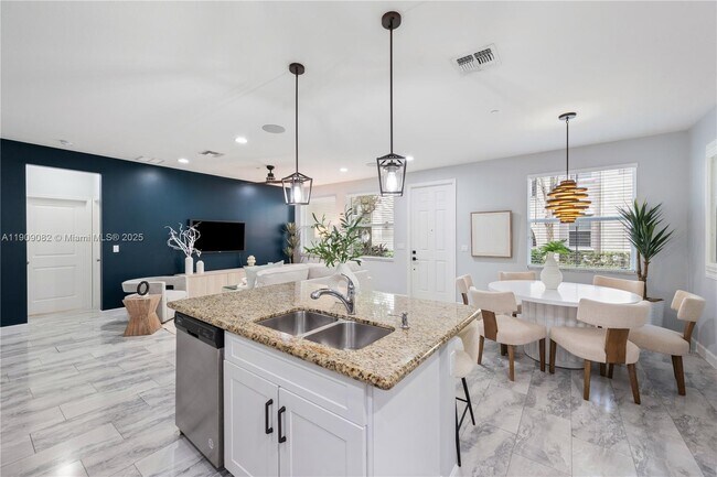 Photo - 4184 Cascada Cir