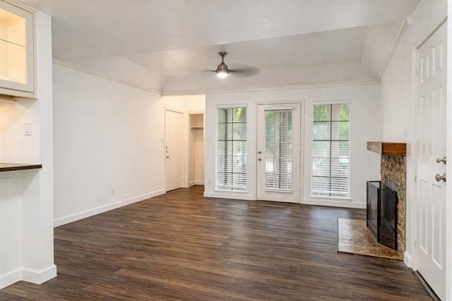 Photo - 3105 San Jacinto St Unit 117