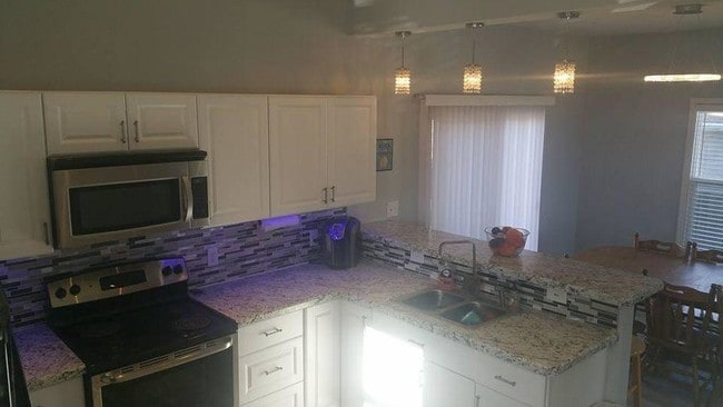 Photo - 207 3rd Ave NW