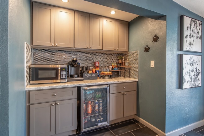 Oak View Apartments