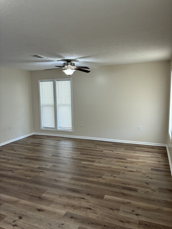 Photo - 6186 W Grenada St