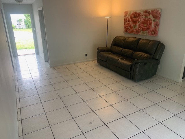 Photo - 303 SW 77th Ter House