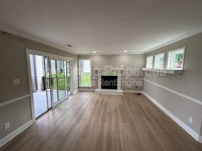 Photo - 18837 Vineyard Point Ln