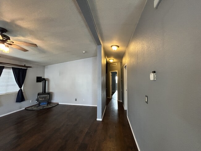 Photo - 146 A St