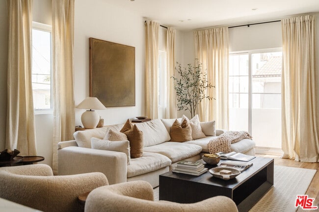 Photo - 4460 W Maplewood Ave