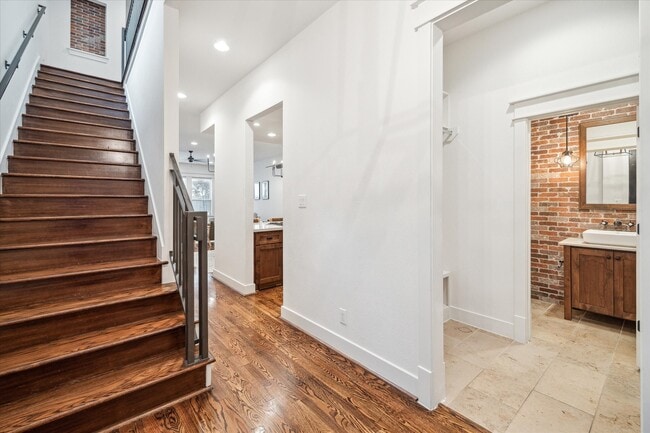 Photo - 1613 Prospect St