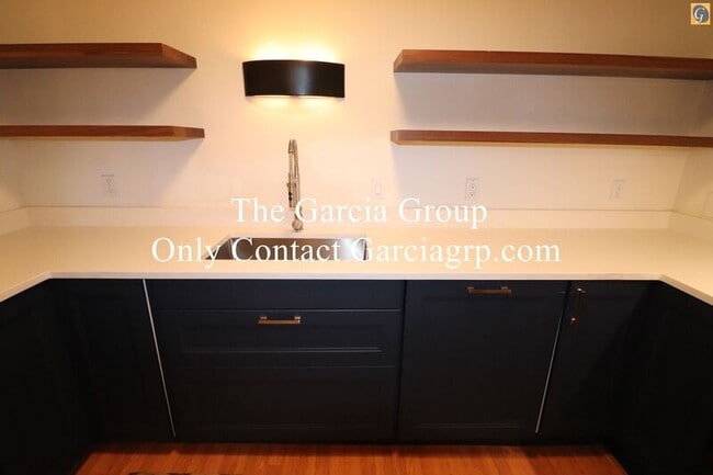 Photo - 2393 SW Park Pl Unit #206