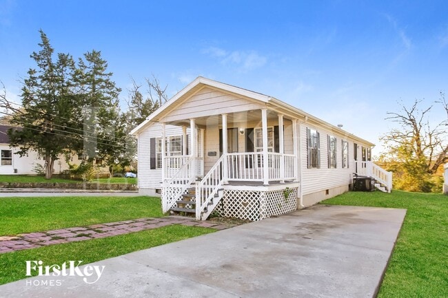 Photo - 5650 Askew Ave