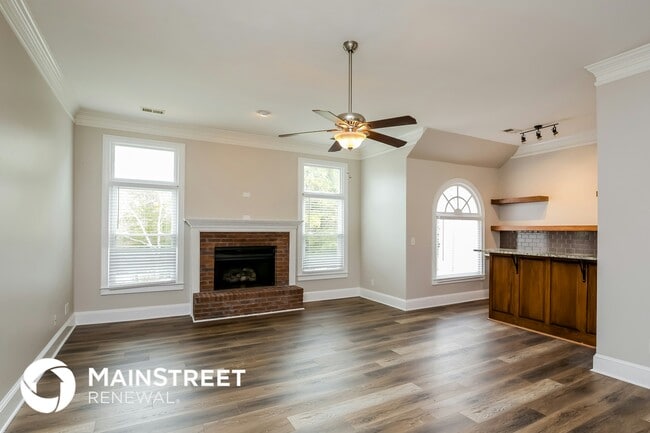 Photo - 1090 Swan Mill Ct