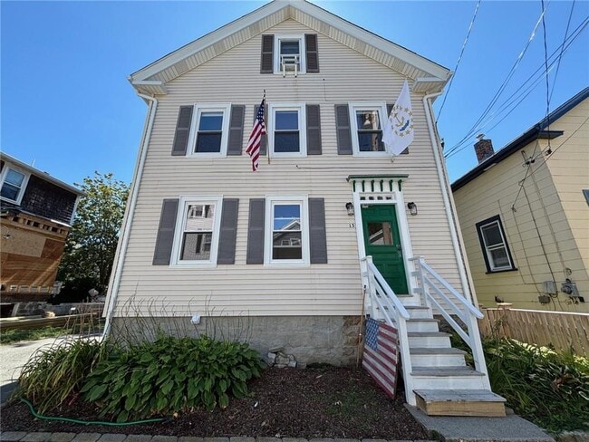 Building Photo - 15 Simmons St Unit 2