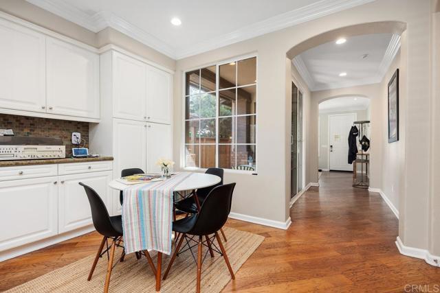 Photo - 640 Seaward Ave