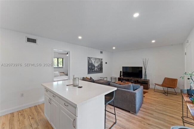Photo - 3242 Mary St Unit S311