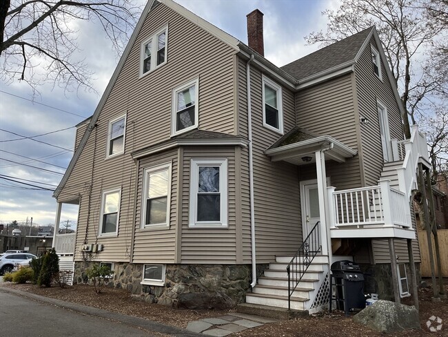 Building Photo - 15 Prospect Hill Ave Unit B Rental