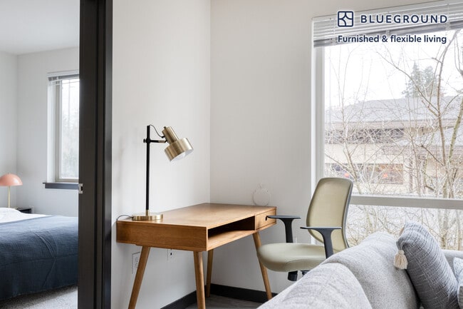 Photo - 15566 NE 22nd Pl Unidad FL3-ID552