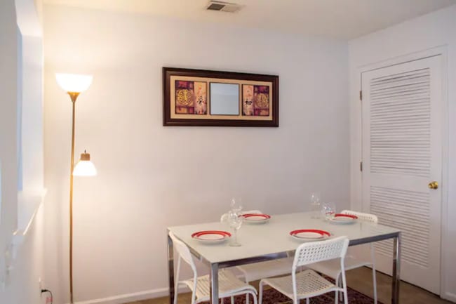 Photo - 889 Green St