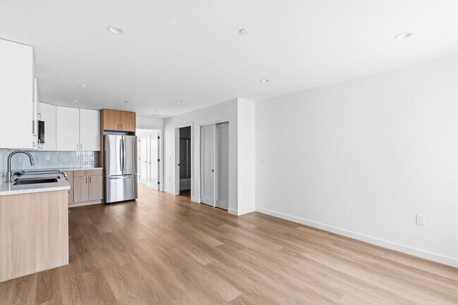 6638 Valjean Ct Unit 1