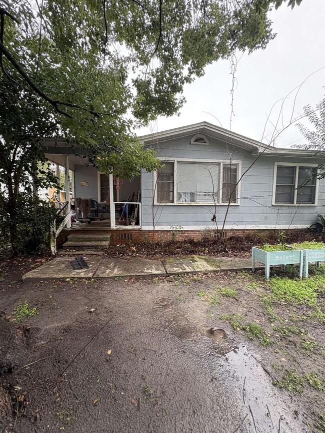 Building Photo - 1302 Melvin St Rental